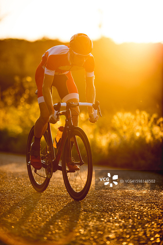 继续骑行图片素材