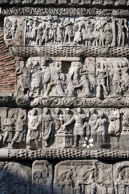 加莱里乌斯拱门浮雕，公元3-4世纪，塞萨洛尼基图片素材