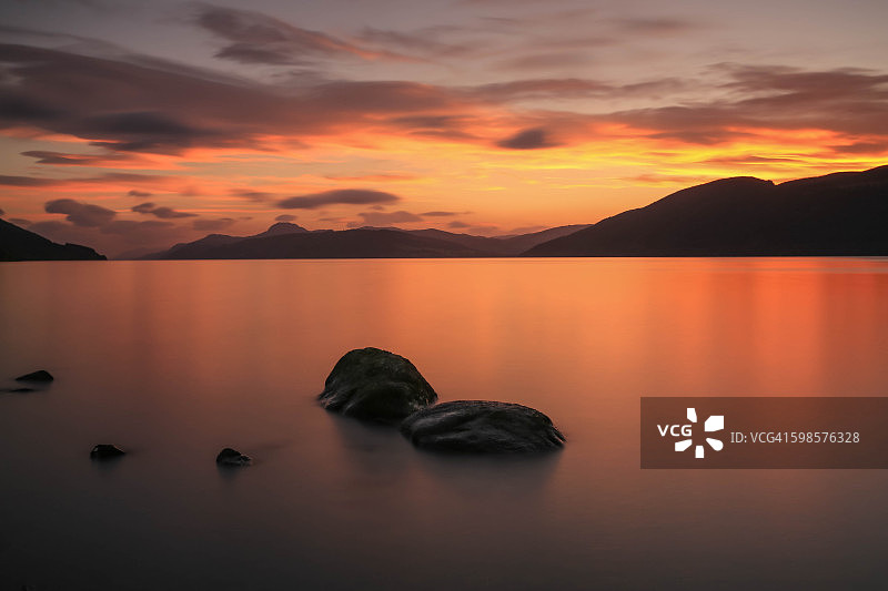 尼斯湖的日落图片素材