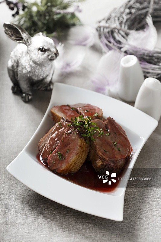 红酒汁鸭肉图片素材