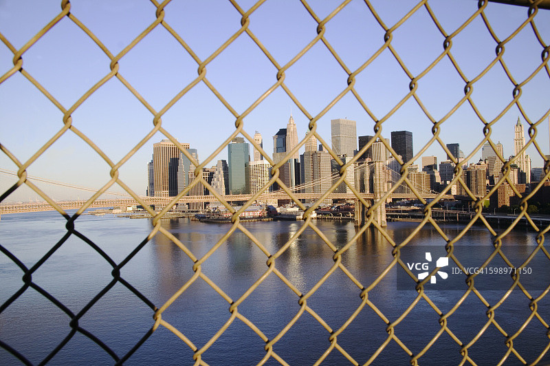 布鲁克林大桥与曼哈顿图片素材