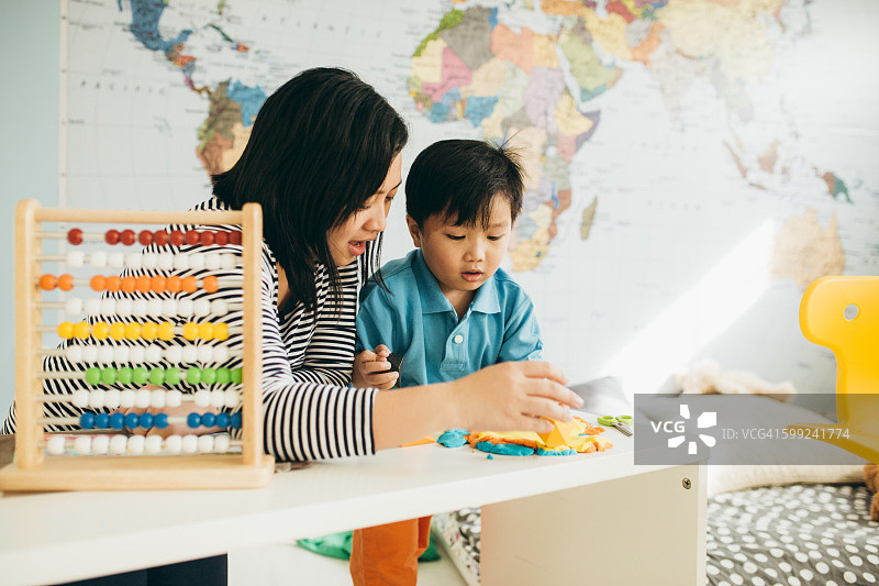 玩耍是儿童发展的一部分图片素材