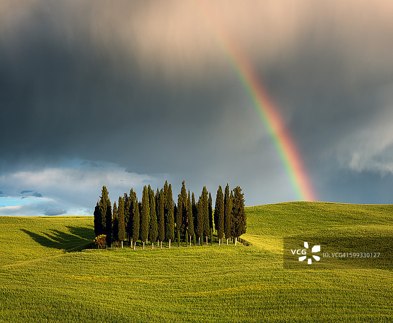 柏树山彩虹图片素材