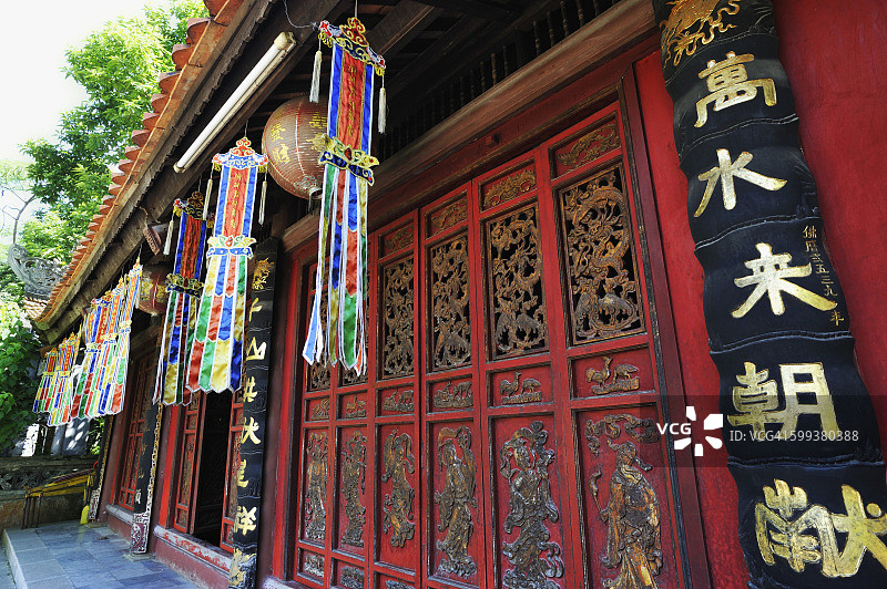 越南河内香寺装饰过的凉亭，东南亚图片素材