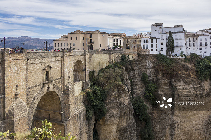 西班牙龙达新桥与老城建筑图片素材