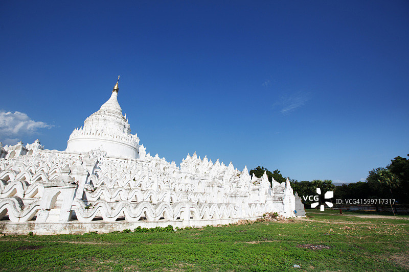 敏雅丁佛塔图片素材