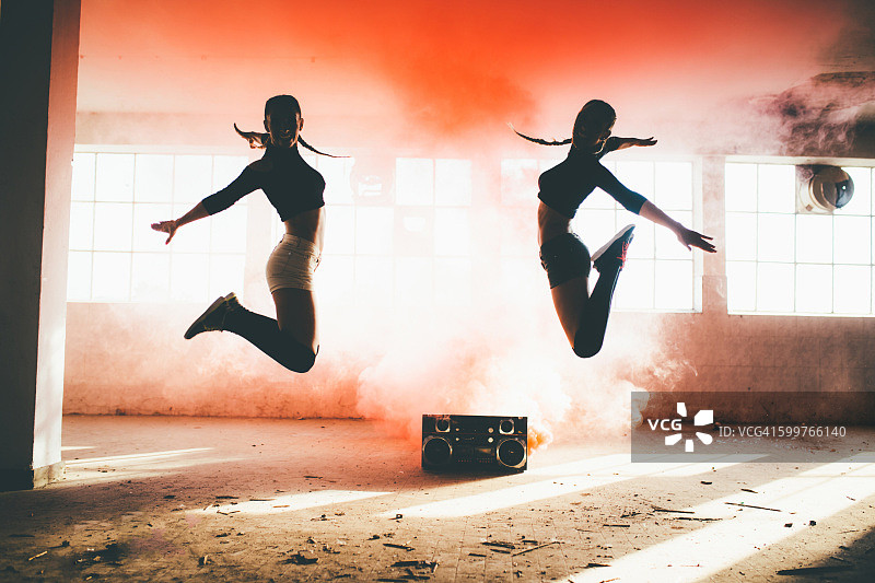 舞蹈就是力量！图片素材