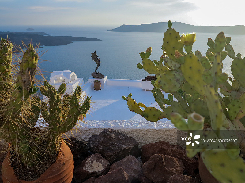 圣托里尼街头漫步图片素材