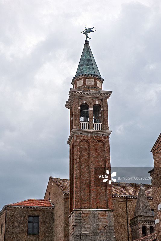 意大利基奥贾的圣贾科莫教堂塔楼图片素材