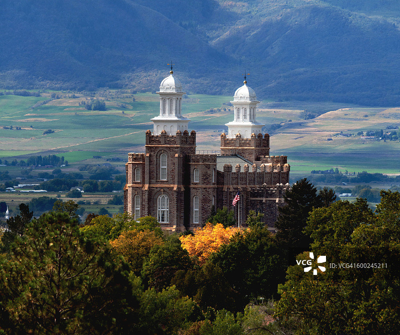 秋季早期的洛根圣殿图片素材