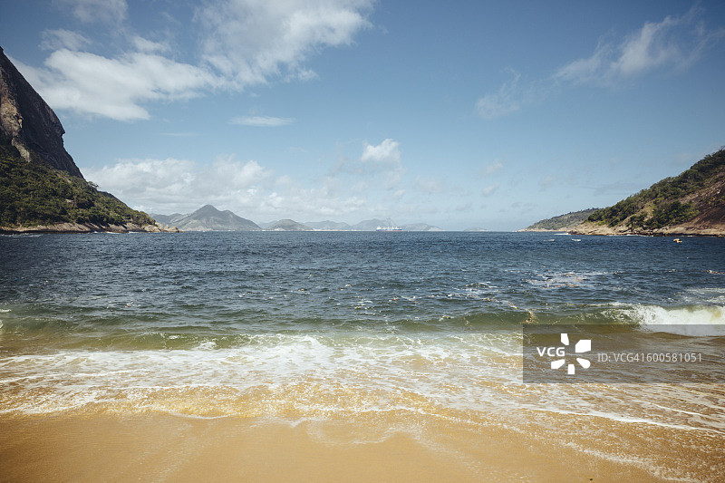 红色海滩水景图片素材