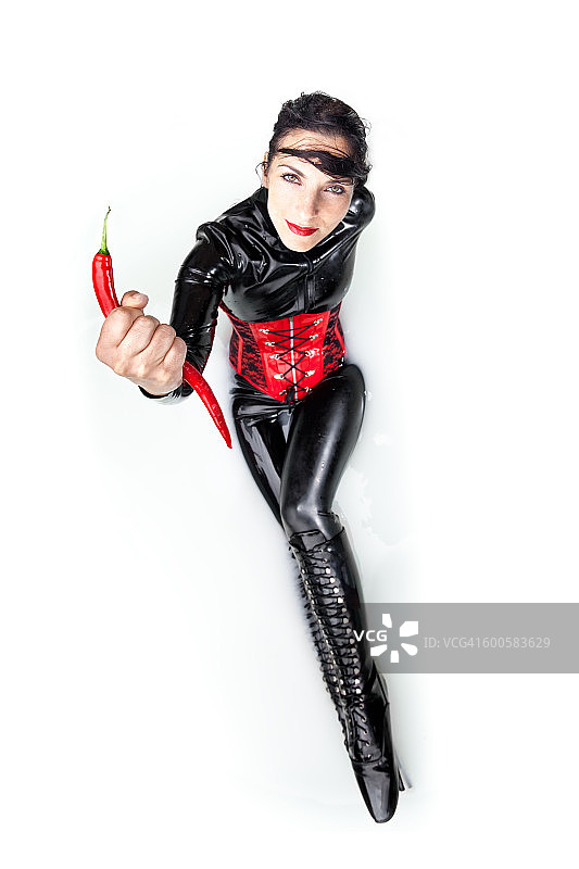 穿着乳胶套装的女人图片素材