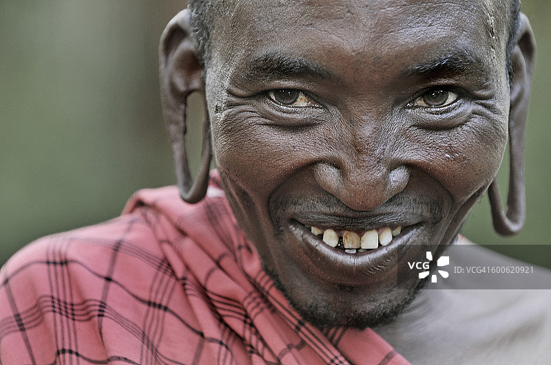 微笑的马赛战士图片素材