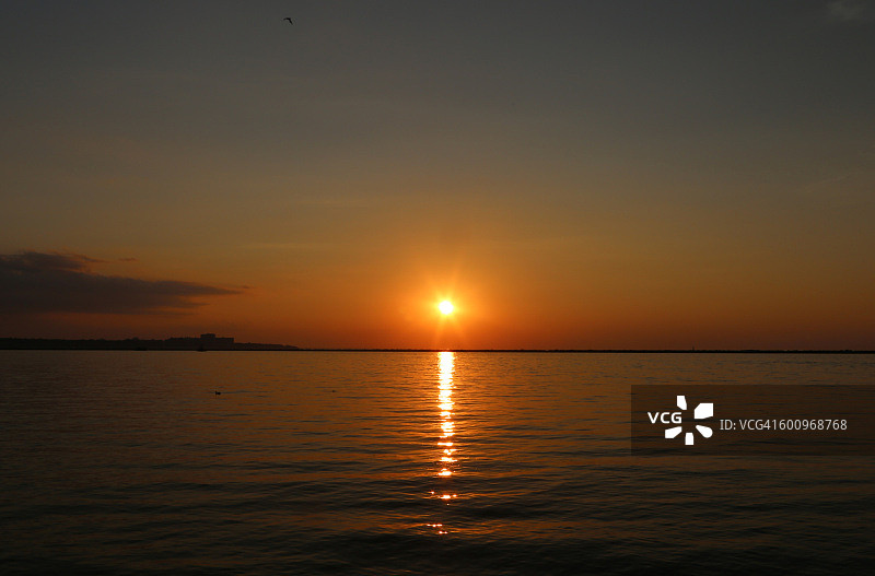 绚丽的日落图片素材