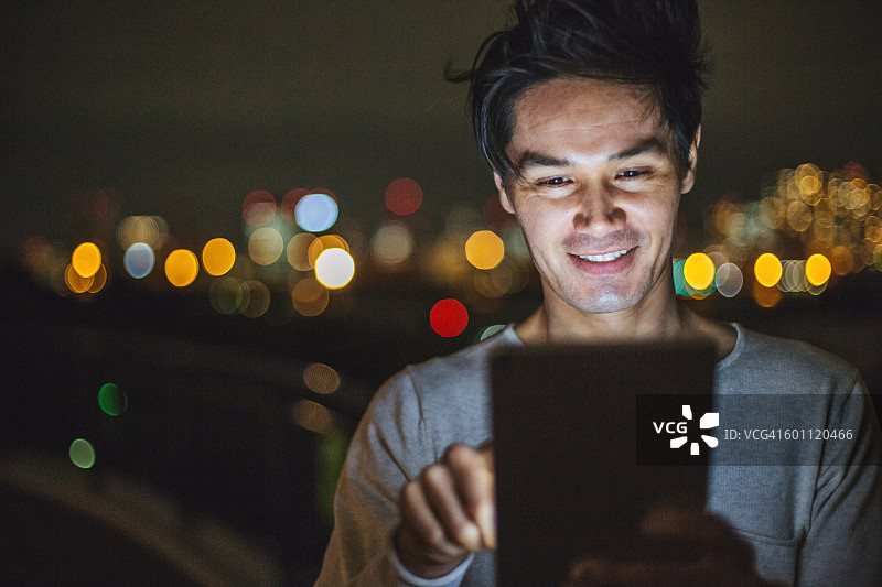 夜间通信图片素材