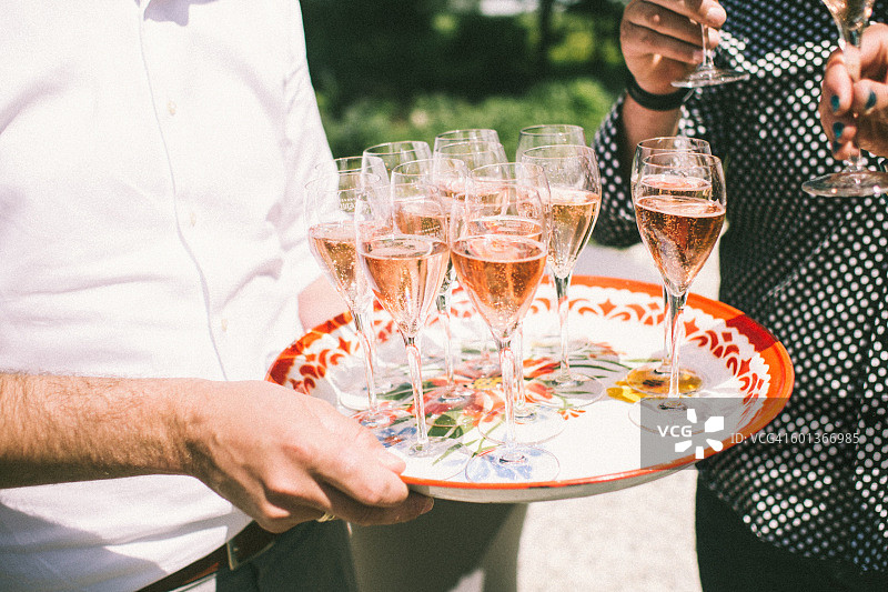 气泡桃红香槟图片素材