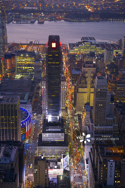 34街和中城西区的黄昏鸟瞰图图片素材