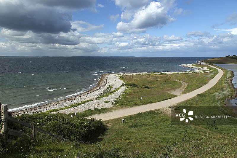 带有海滩和道路的小半岛图片素材