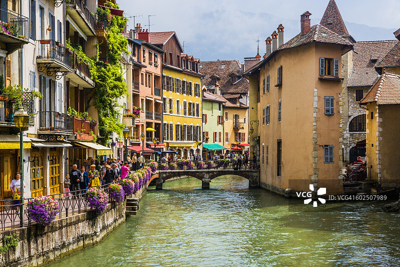 蒂乌河畔的伊尔宫图片素材