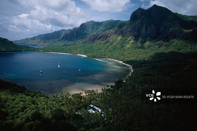 海湾和山脉图片素材
