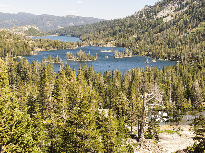 荒凉的 wilderness，回声湖图片素材
