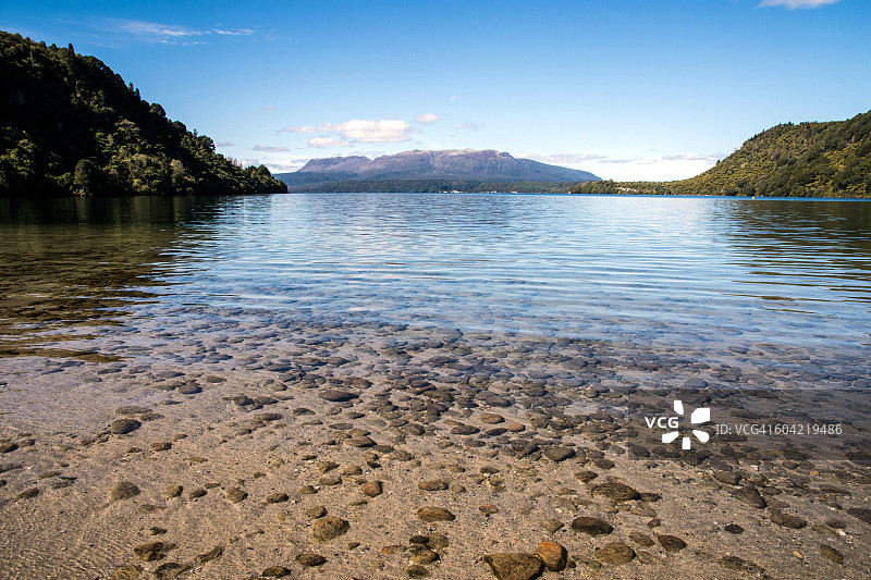 塔拉威拉湖和塔拉威拉山图片素材