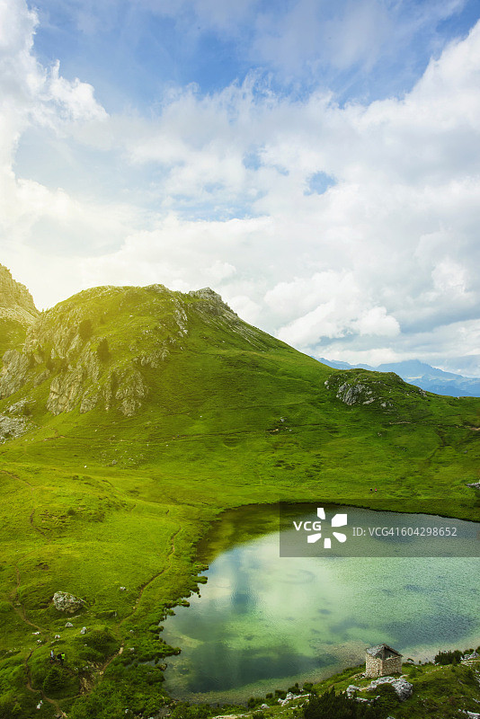 法尔扎雷戈山口的日落之初图片素材