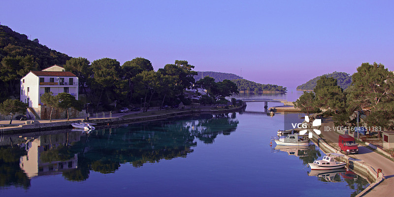 拉什托沃岛帕萨杜尔小湖图片素材