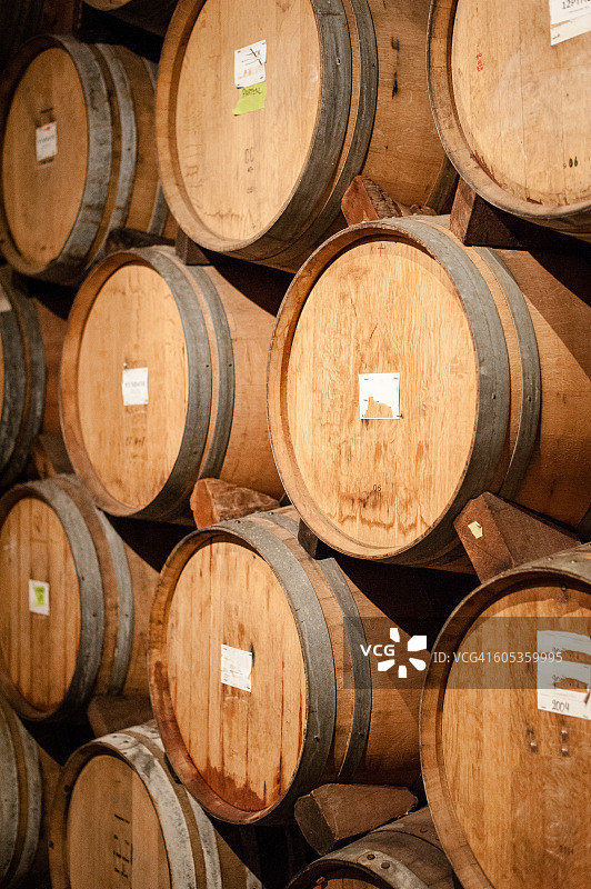 橡木酒桶图片素材