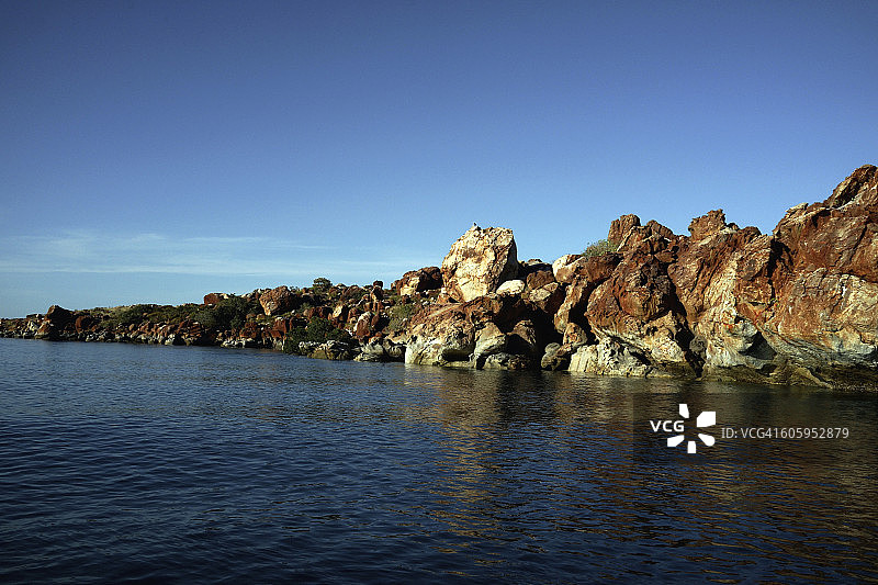丹皮尔半岛北部岩石海岸线图片素材