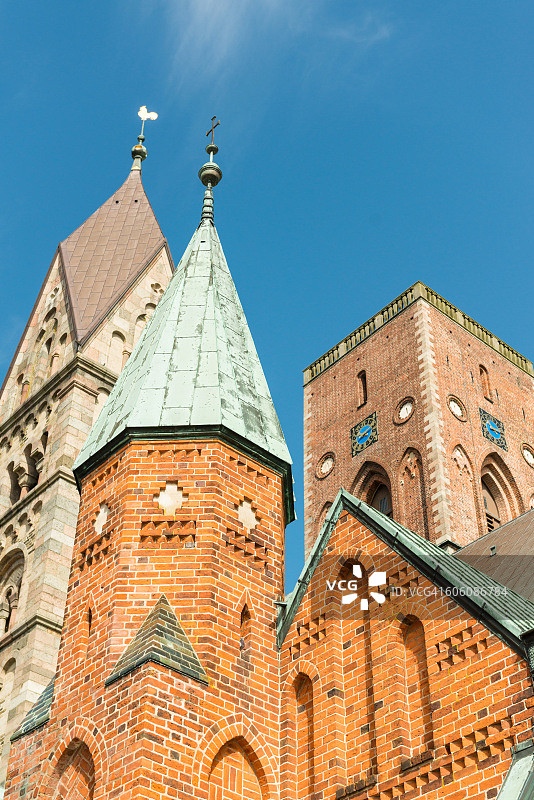 里伯大教堂的双塔图片素材