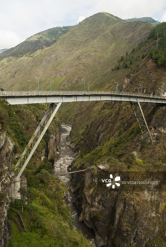 帕斯塔萨河峡谷高桥图片素材