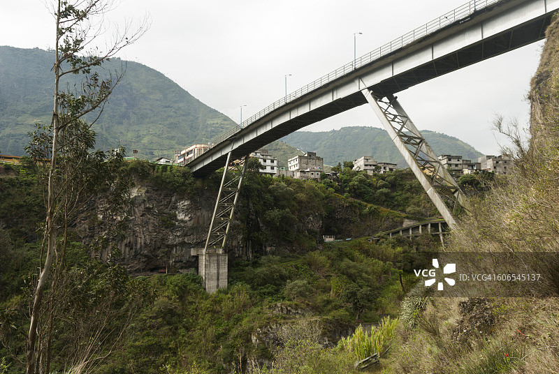 帕斯塔萨河峡谷高桥图片素材