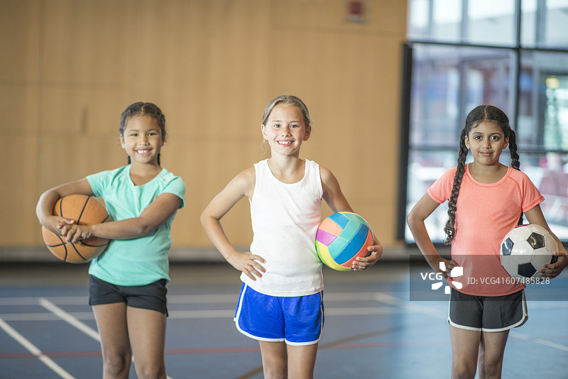 年轻女运动员图片素材