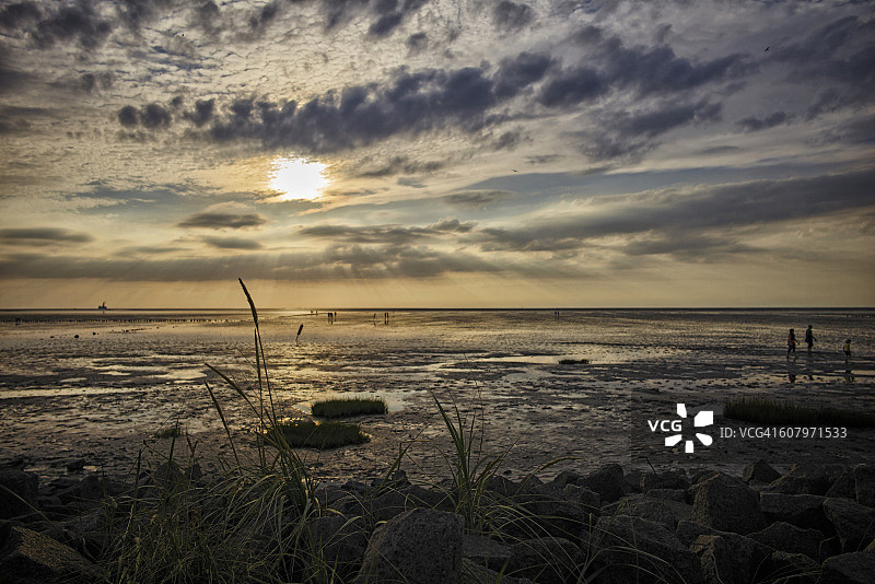 德国迪特马尔申弗里德里希斯科格尖角北海潮滩日落图片素材