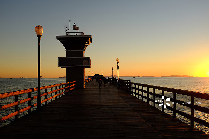 日落时分的海豹滩码头图片素材