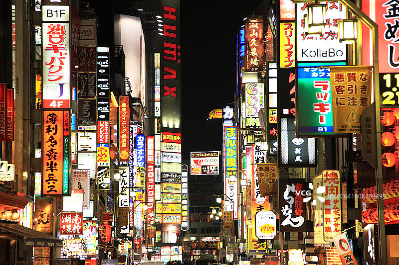 日本东京新宿歌舞伎町图片素材