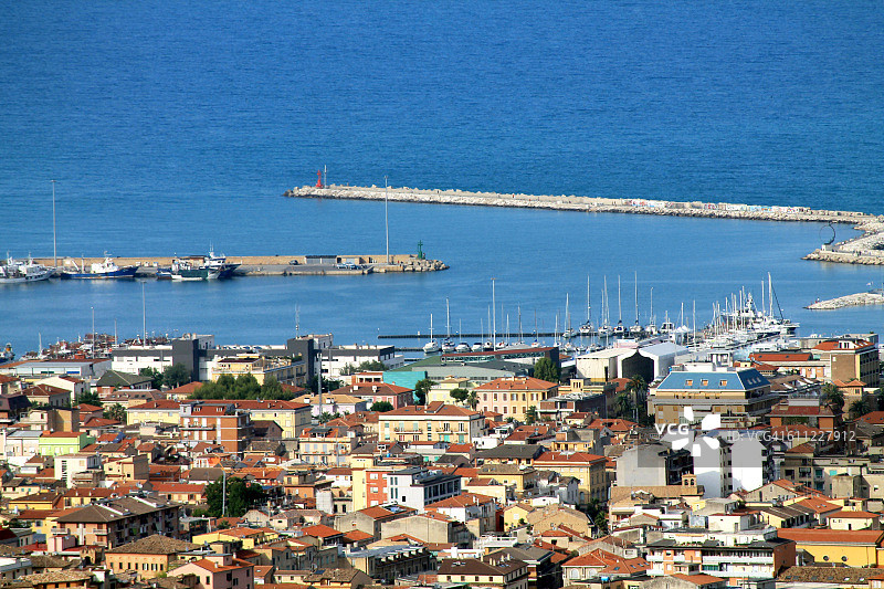 圣贝内代托德尔特龙托港口图片素材