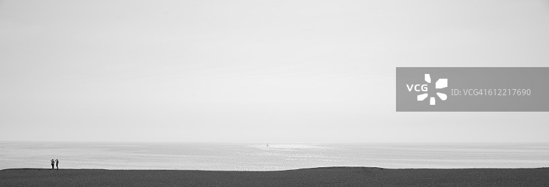 两个朋友图片素材