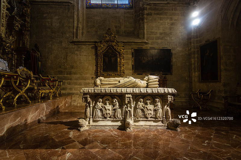 胡安·德·塞万提斯墓，塞维利亚大教堂图片素材