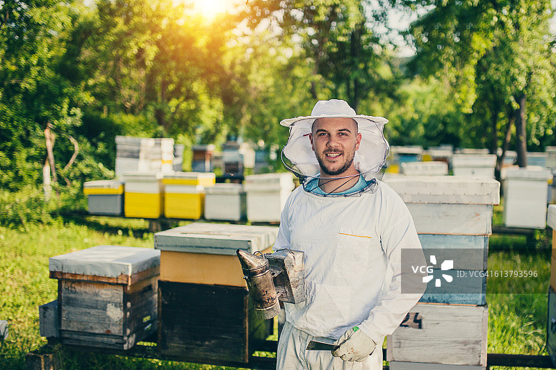 养蜂人肖像图片素材