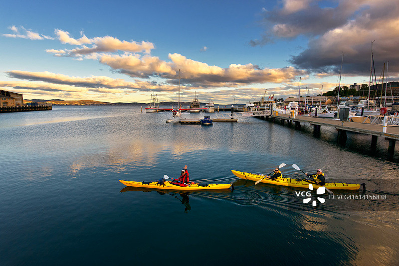 霍巴特海滨皮划艇之旅，塔斯马尼亚南部图片素材
