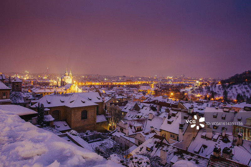 冬季的布拉格小城区图片素材