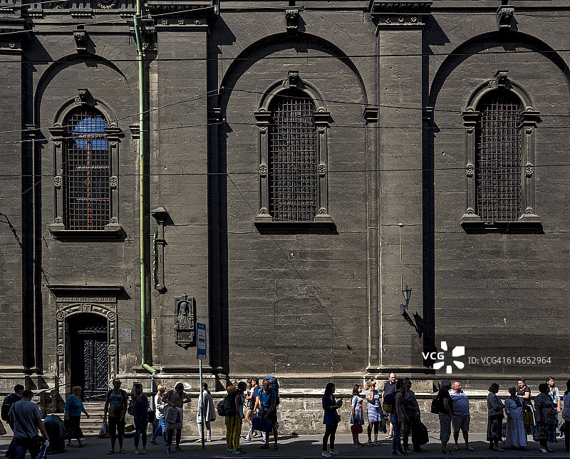 乌克兰利沃夫：集市广场附近的鲁斯卡街景图片素材