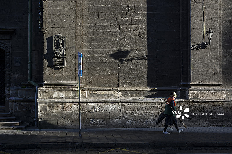 乌克兰利沃夫：集市广场附近的鲁斯卡街景图片素材