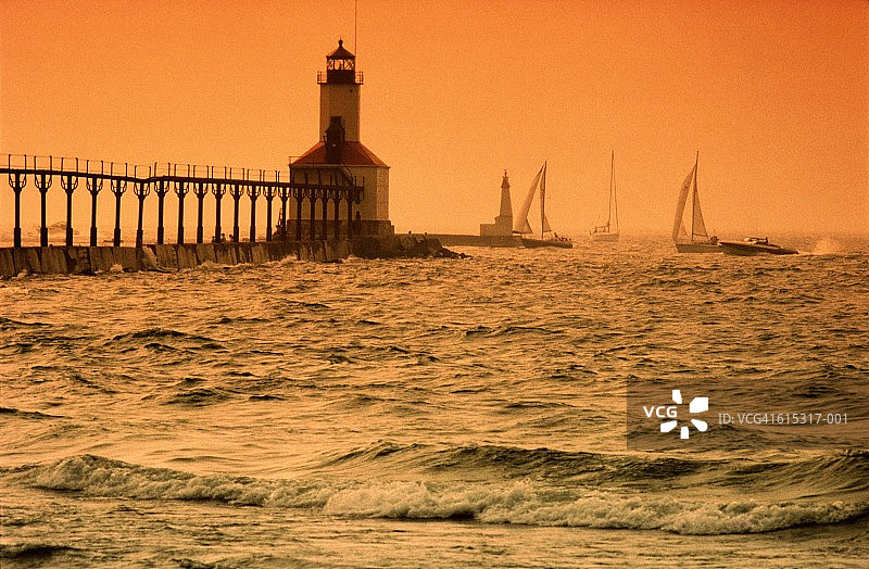 美国印第安纳州密歇根市：东码头灯塔图片素材