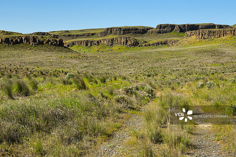 双轨和槽状丘陵地图片素材