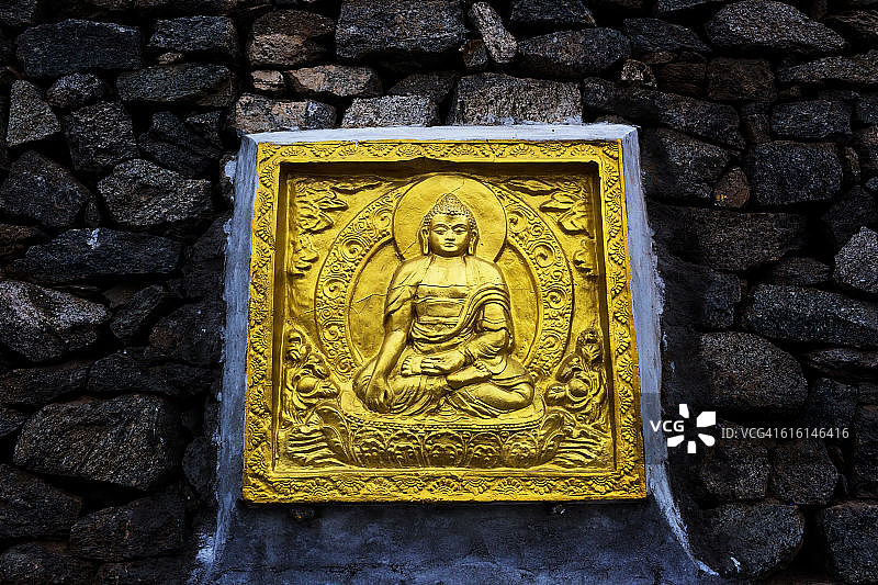 香提佛塔墙上的佛像图片素材
