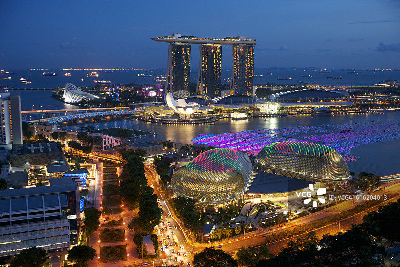 海湾剧院夜景灯光图片素材