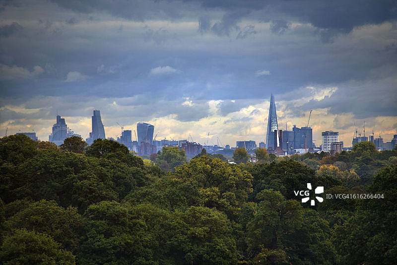 英国伦敦里士满公园的城乡景观图片素材